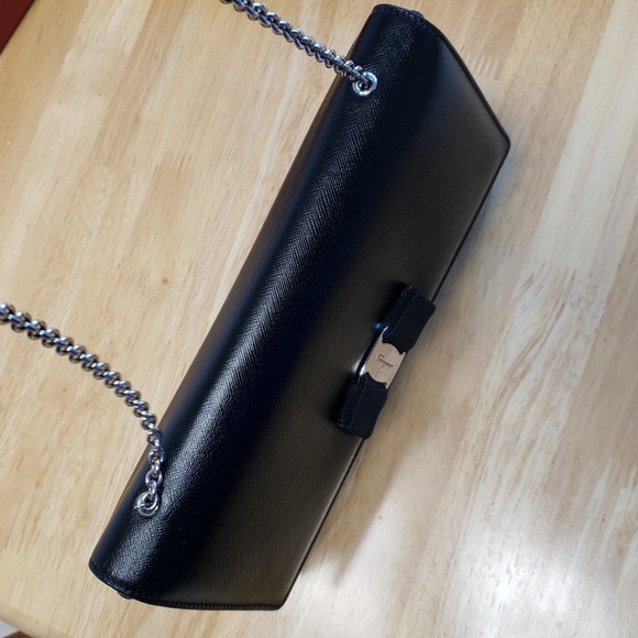 Salvatore Ferragamo Black Saffiano Vara Bag - Picture 11 of 16